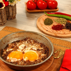 Eggs with Minced Meat